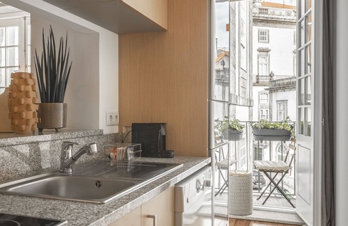 Centro / Baixa Apartment | DESIGN HOUSE OLD TOWN | BALCONY | AIRCO | RIBEIRA