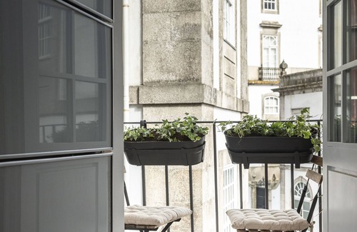 Centro / Baixa Apartment | DESIGN HOUSE OLD TOWN | BALCONY | AIRCO | RIBEIRA