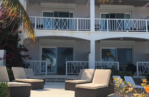 Palm Cay House | DESIGN STUNNING LUXURY BEACH-HOUSE FULLY RENOVATED 5 Stars L
