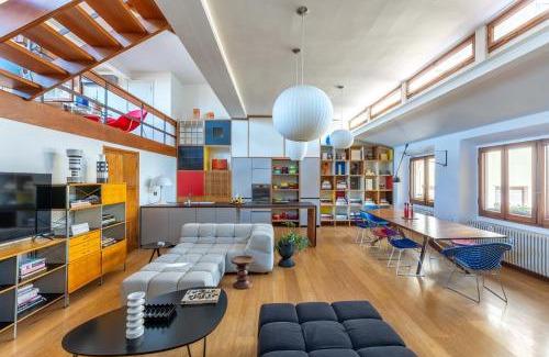 Oltrarno Apartment | Design Unit with Incredible View