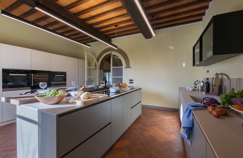 Pietraia Villa | Design villa with large swimming pool in the heart of the Tuscan countryside