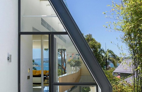 Portarlington Villa | Designed To Take You Away From It All