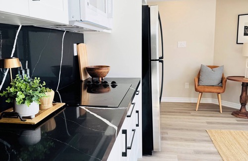 Doon South Apartment | Designer 1 Bed OR 2 Bed + Office - Walkout by Pond