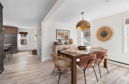Warren Apartment | Designer 1st Floor Apt, Historic Downtown Warren