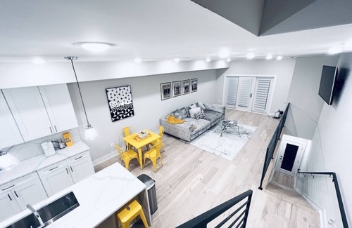 Trinidad House | Designer 3BDR Penthouse+Private Rooftop Monument View+Parking Free Cancellation