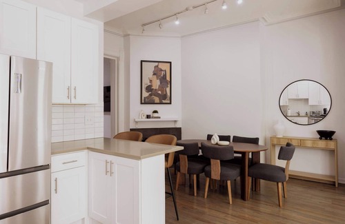 Rush and Division Apartment | Designer Apartment 2E | Heart of Gold Coast/River North