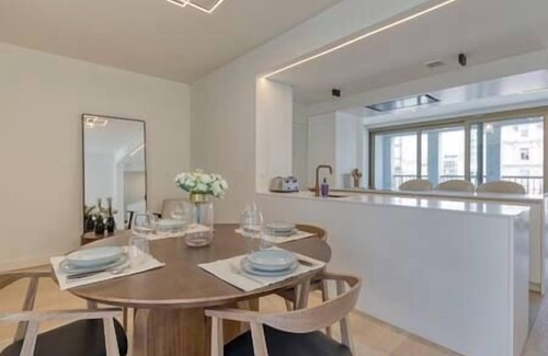 Antwerp Apartment | Designer Apartment Hyper Central