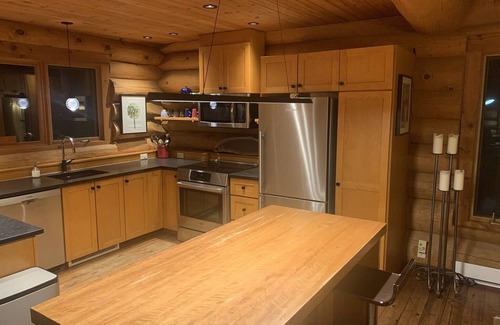 Lac Superieur Village Ski Chalet | Designer finishes: Mont-Tremblant Mountain View Chalet