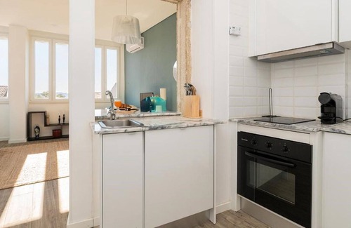 Lisbon Old Town Apartment | Designer Flats in Lapa - Janelas do Tejo