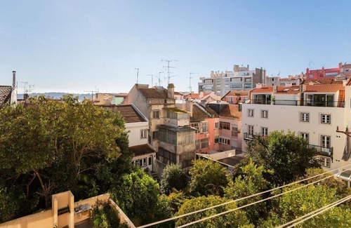 Lisbon Old Town Apartment | Designer Flats in Lapa - Janelas do Tejo