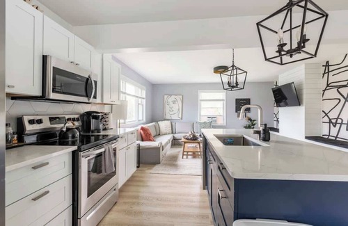 South Hill House | Designer Home on South Hill with EV charger