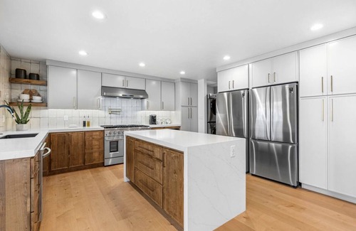 Orchard North House | Designer home with hot tub, 2 Masters, 4 full baths, close to Sundance, BYU, UVU