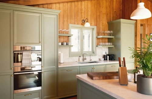 Whispering Forest Ski Chalet | Designer Mountain Lodge with Hot Tub, Fireplace & Scenic Deck!