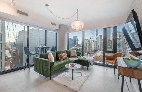 Bloor-Yorkville Apartment | Designer One Bedroom Suite - Yorkville