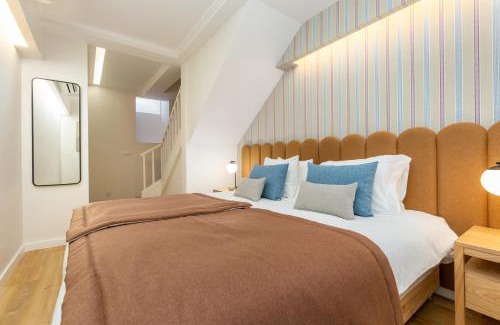 Santos Apartment | Designer Retreat- Newly remodelled 1 bedroom apt