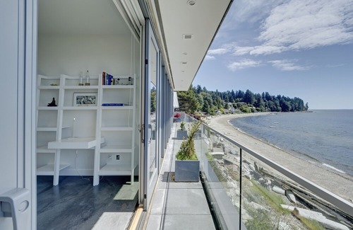 Selma Park House | Designer's Luxury Sechelt Beach House-spectacular oceanfront, hot tub, fire bowl
