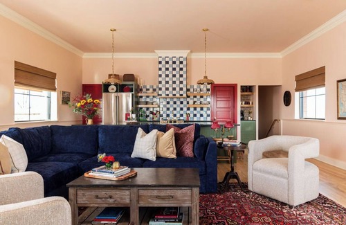 Guthrie House | Designer Schoolhouse Retreat- King Beds, Family Friendly, Event Friendly and Game Day Ready!