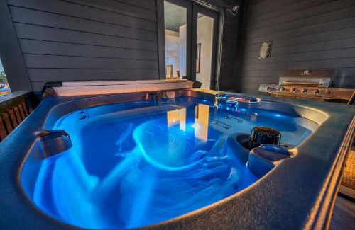 Nashville House | Designer Single Family House-Rooftop- Hot Tub