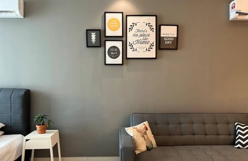 Petaling Jaya Apartment | Designer Unit - King Bed & Netflix Atria Sofo