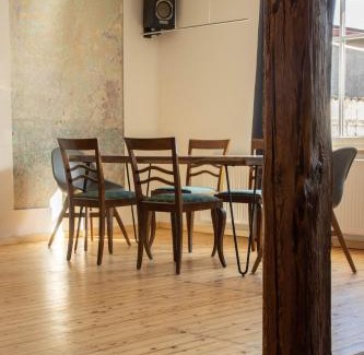 Mugeln Apartment | Designwohnung auf Gutshof mit Sauna zw. L/DD