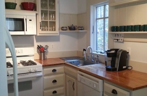 Wiscasset House | Desirable Westport Island Waterfront - Private Dock & Fire Pit