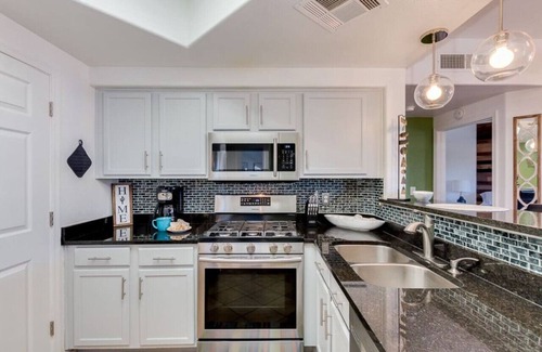 Maryvale Condo | Dessert Breeze Oasis