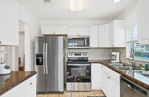 Holiday Isle House | Destin Beach House - Happy Harbor House