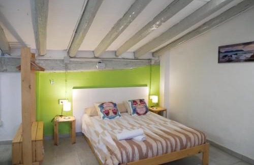 Reus Apartment | Desvan en edificio del siglo XVIII
