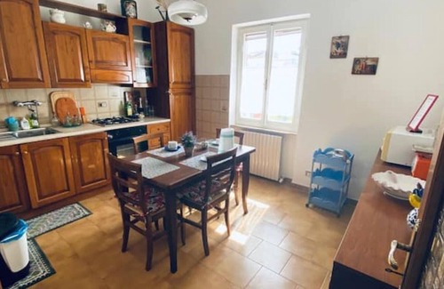 Passignano sul Trasimeno House | Detached house with garden