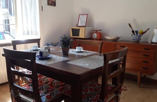 Passignano sul Trasimeno House | Detached house with garden