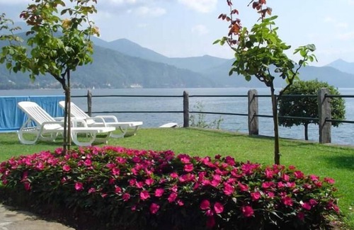 Cannobio House | Detached 2 bedroom house with beautiful outdoor area and private beach