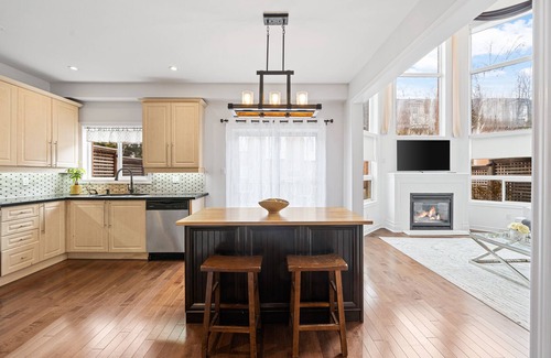 Richmond Hill House | Detached 4 bedrooms house with hot tub