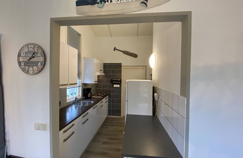 Renesse House | Detached bungalow near the beach with own parking spaces, enclosed garden.