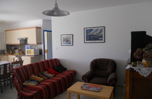 Saint-Vincent-sur-Jard House | Detached house, in an enclosed garden, quiet location, near forest and sea