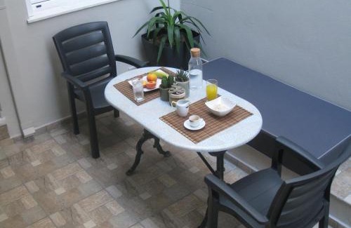 Peristeri Apartment | Detached House at Peristeri