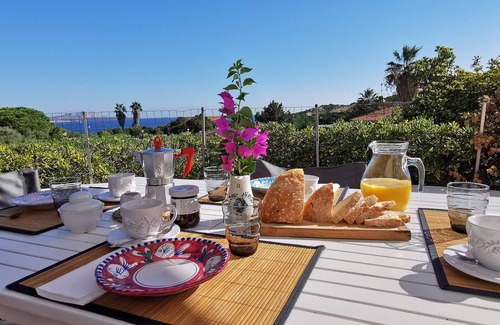 Baja Sardinia Villa | Detached villa with large terrace with sea view - 200 mt from the sea