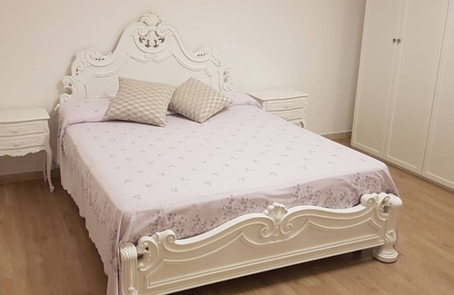 Marina di Carrara House | Detached white cottage 2 steps from the sea in private area of value