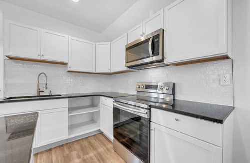 Mexicantown - Southwest Detroit Apartment | Detroit Getaway: 3-Bedroom Apartment for 7 and WiFi