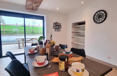 Pouilly-les-Feurs House | Deux Gîtes Accueillants avec Wifi et Animaux Admis - FR-1-496-344
