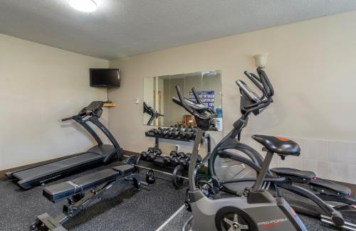 Fox Creek Hotel | Devonian Hotel and Suites