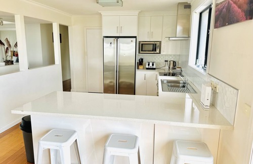 Devonport House | Devonport Serenity - space for the whole family