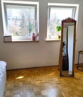 Freilassing Apartment | DG R- Helle 40m2 2-Zimmer Wohnung nähe Salzburg