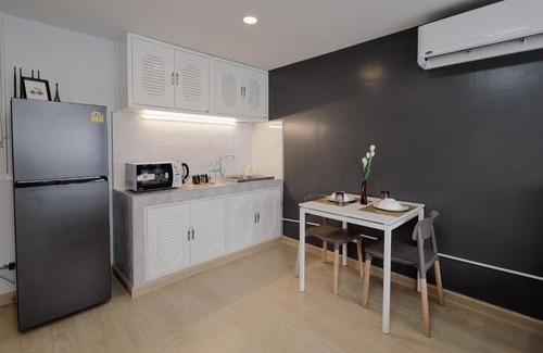 Ban Mai Apartment | DHIresidence at Impact,Muangthongthani