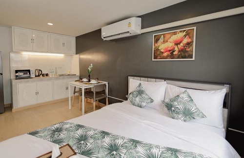 Ban Mai Apartment | DHIresidence at Impact,Muangthongthani