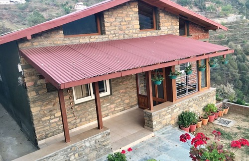 Ramgarh Cottage | Dhoop Ghar- Malla Ramgarh near Neemrana Bungalows