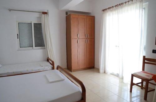 Qeparo Apartment | Dhrami Rooms