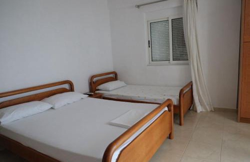 Qeparo Apartment | Dhrami Rooms
