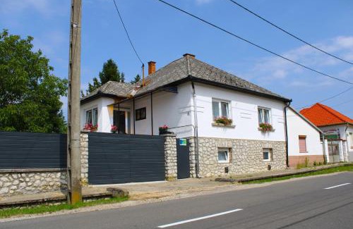 Bogacs Apartment | Diófa Apartman Bogács