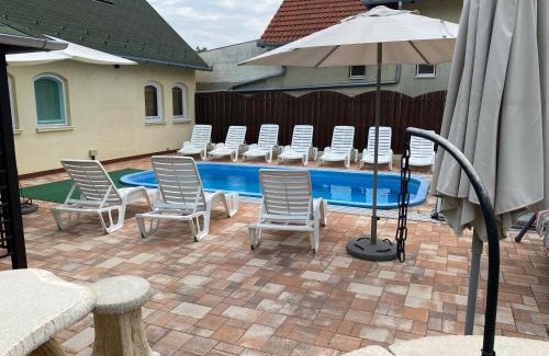 Siofok-Szabadifurdo House | Diófa apartman