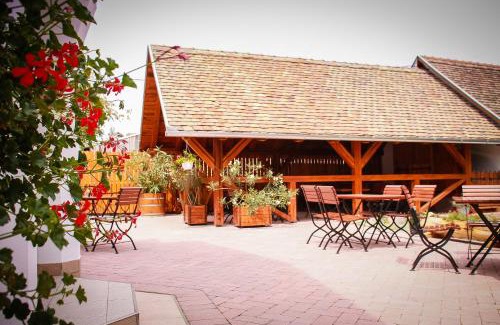 Villany Bed & Breakfast | Diófa Panzió
